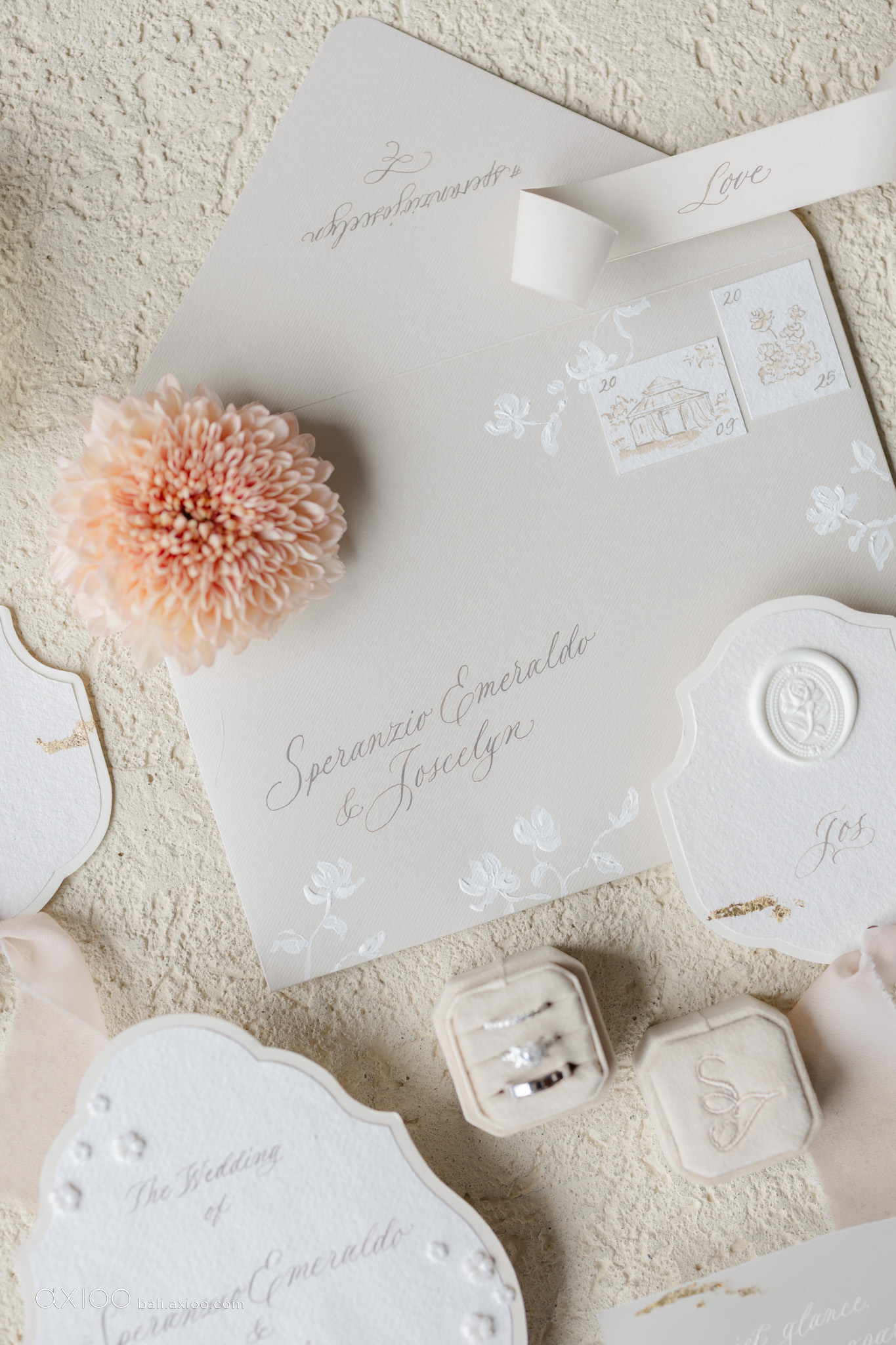 Axioo: A Study in Softness: A Wonderland Uluwatu Wedding in Bali